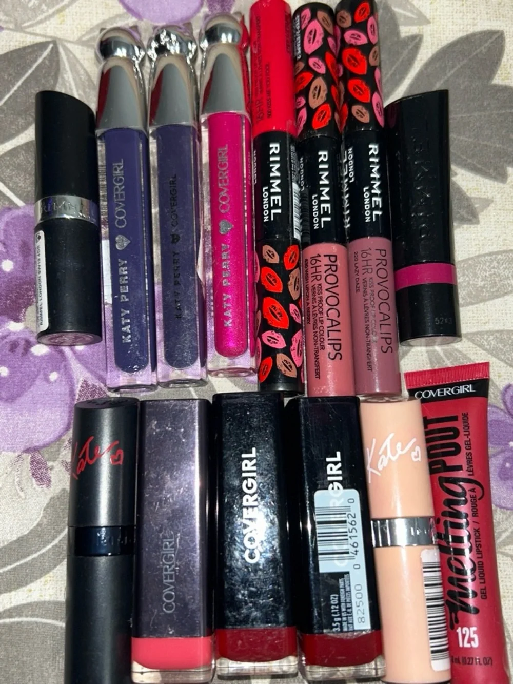 COVERGIRL Lipstick & Gloss Set — Pink, Purple, Red, Coral, Nude